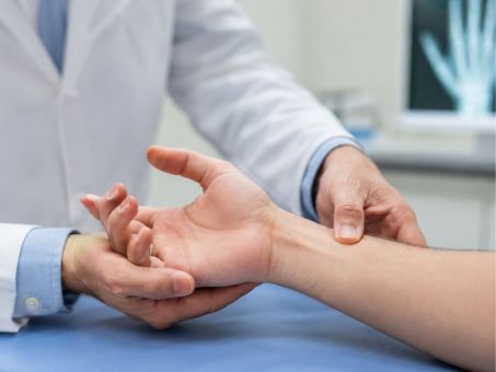 Cirurgia da mão e do membro superior – Dr. Marco Ude